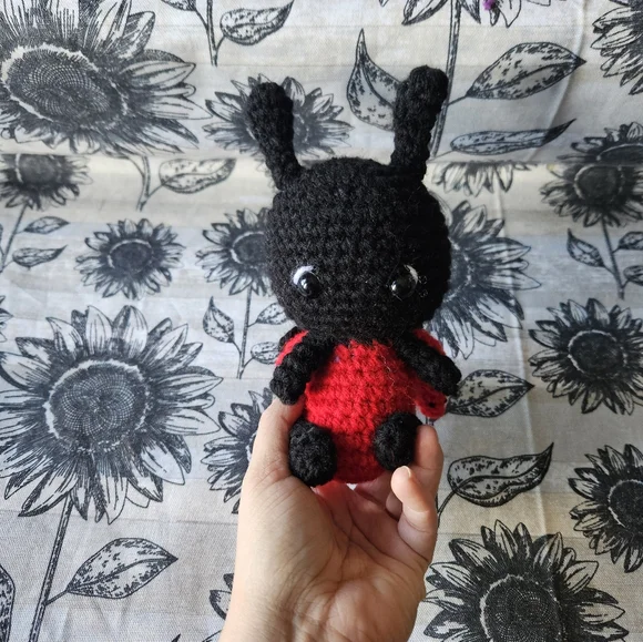 Crochet Lady Bug Amigurumi Plushie - Picture 5 of 16